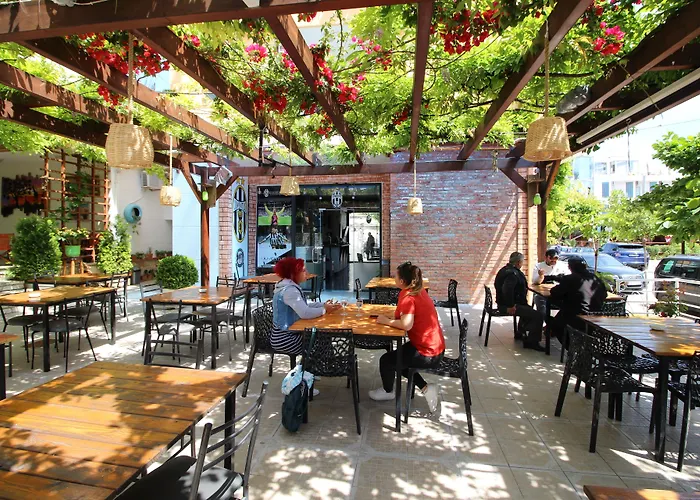 Cakalli 酒店 Sarandë